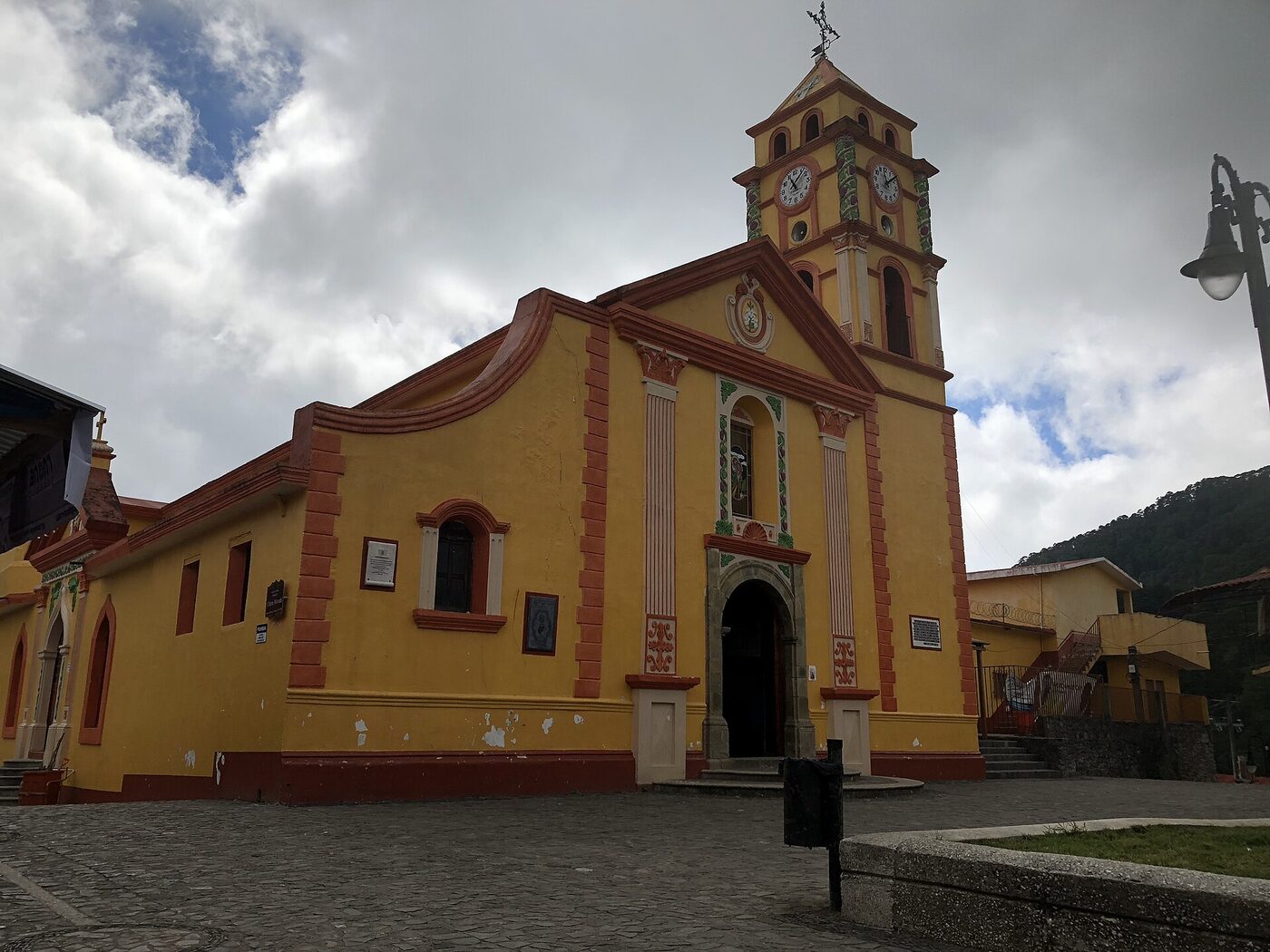 Parroquia de San José Pinal de Amoles en Pinal de Amoles