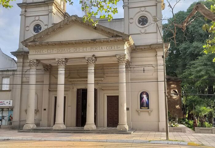 Parroquia Santos Justo y Pastor