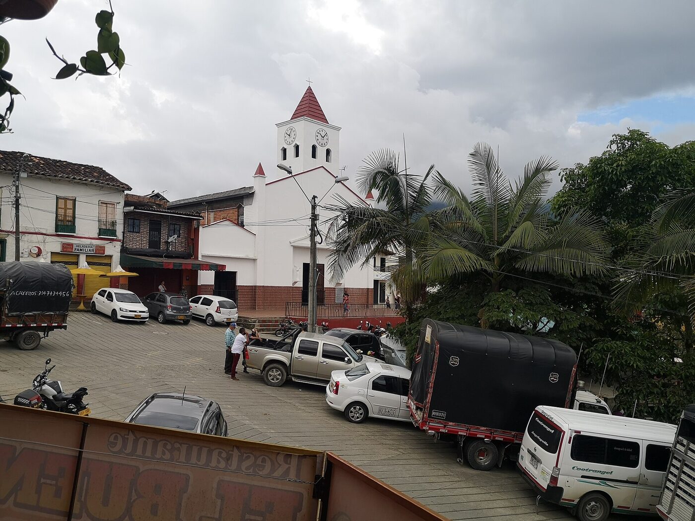 Iglesia Los Santos Ángeles en Angelópolis