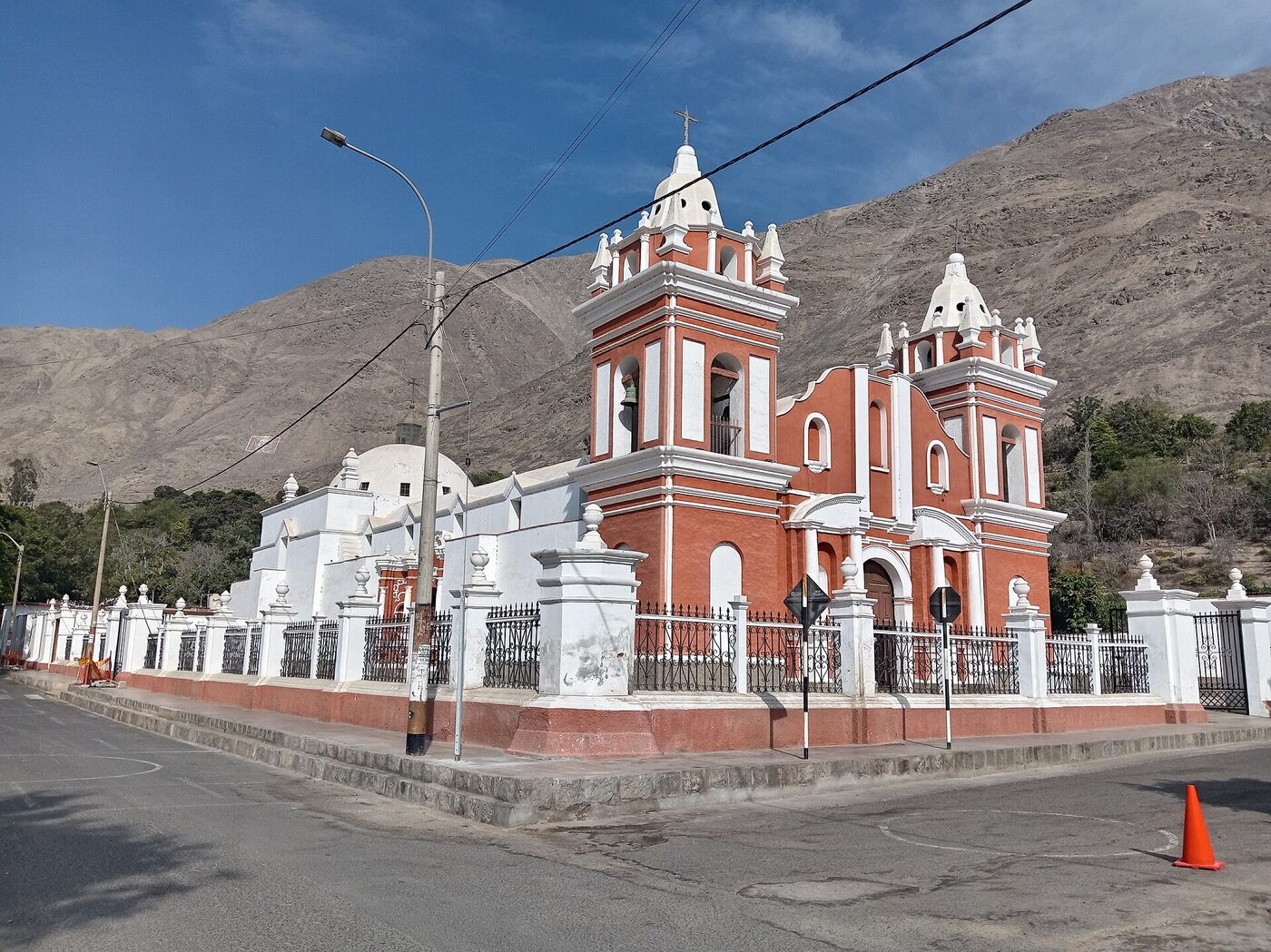 Iglesia Matriz Santiago Apóstol en Lunahuaná
