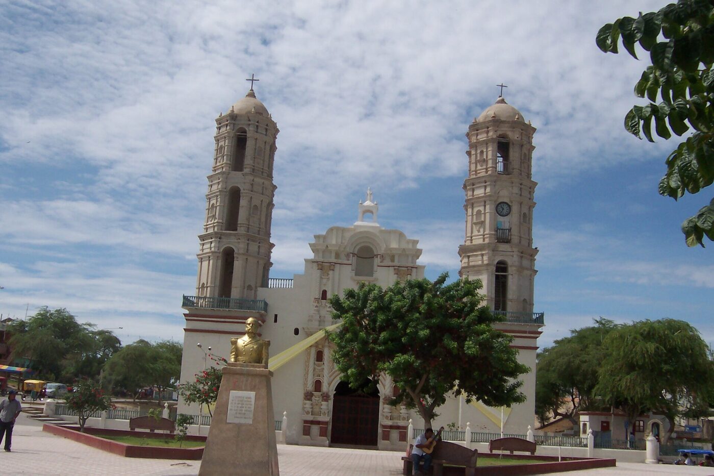 Iglesia San Martín de Tours en Sechura