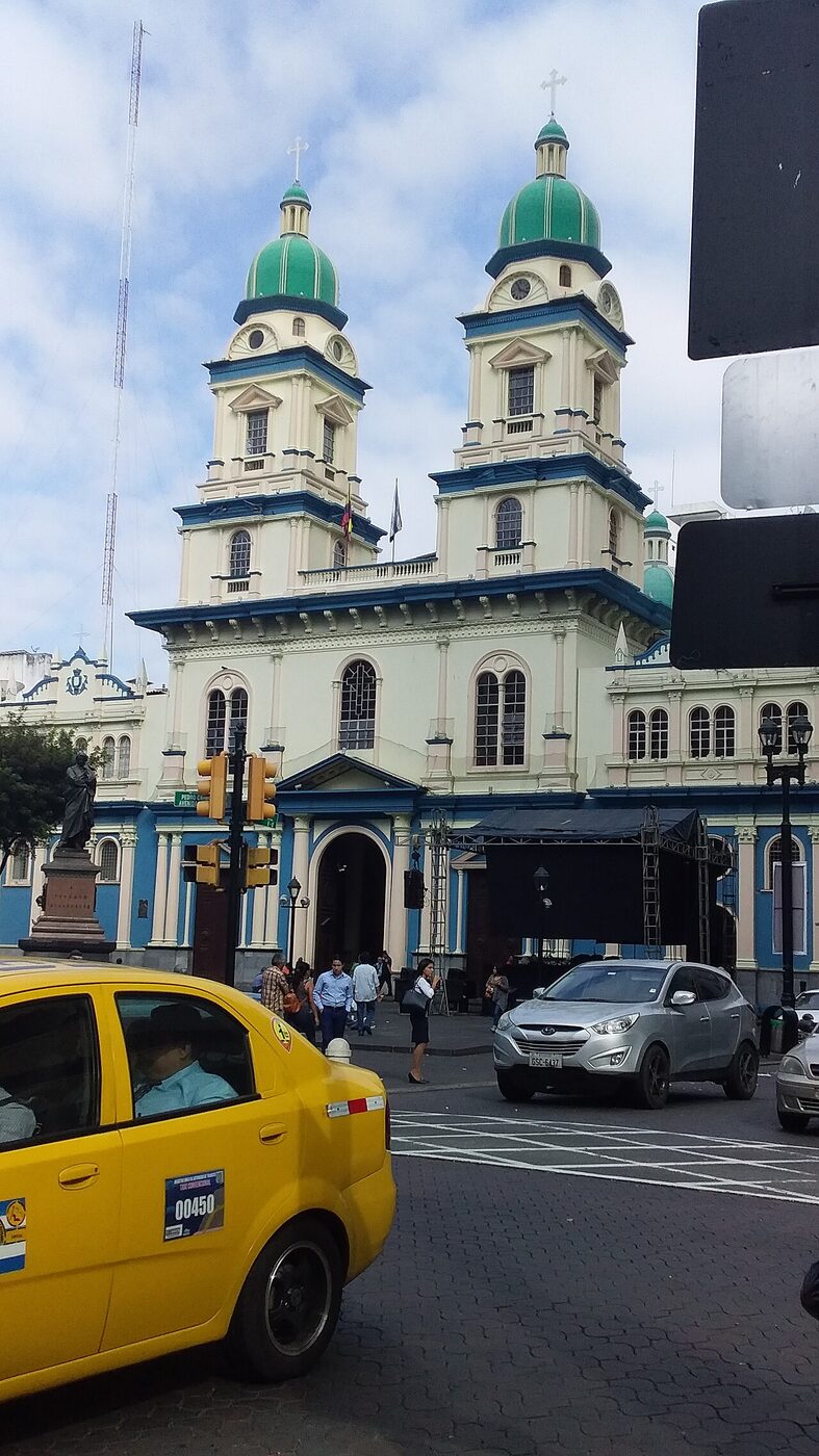 Iglesia Católica de San Francisco - Parroquia Nuestra Señora de los Ángeles en Guayaquil