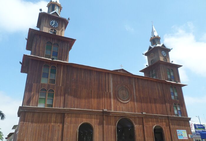 Catedral Católica Emperatriz Santa Elena