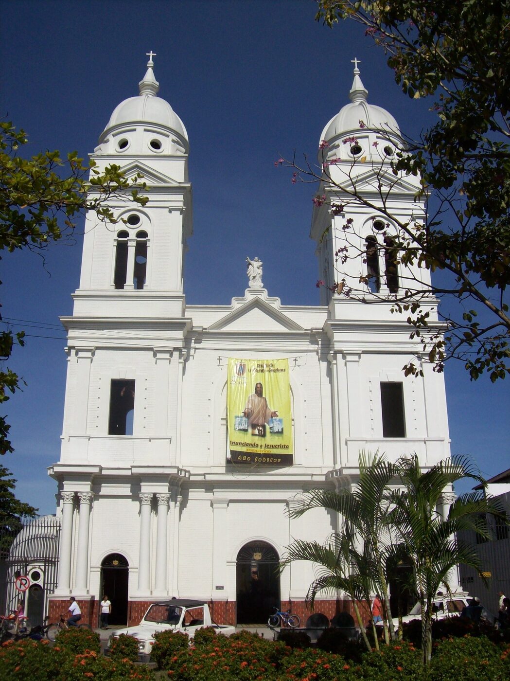 Catedral de Nuestra Señora del Carmen en La Dorada