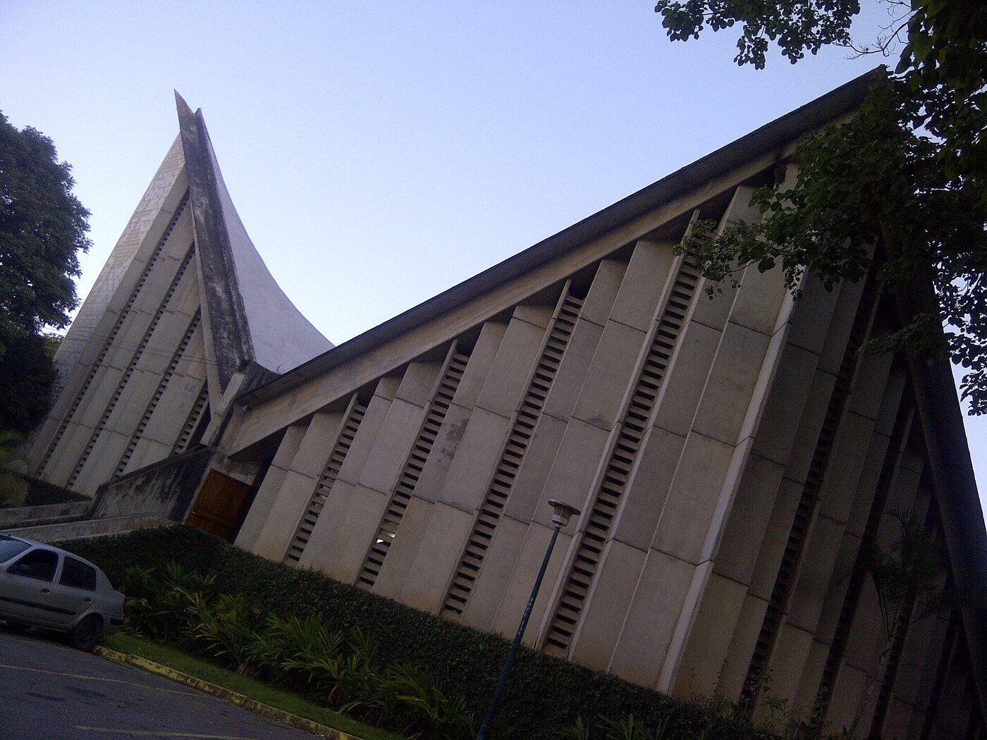 Iglesia Prados del Este en Parroquia Nuestra Señora del Rosario