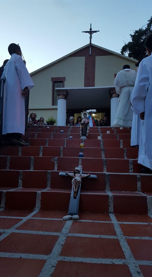 Iglesia Nuestra Señora De La Luz en Hoyo de La Puerta