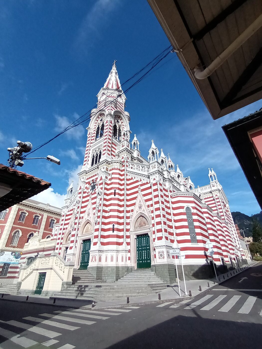 Iglesia Nuestra Señora del Carmen en Bogotá