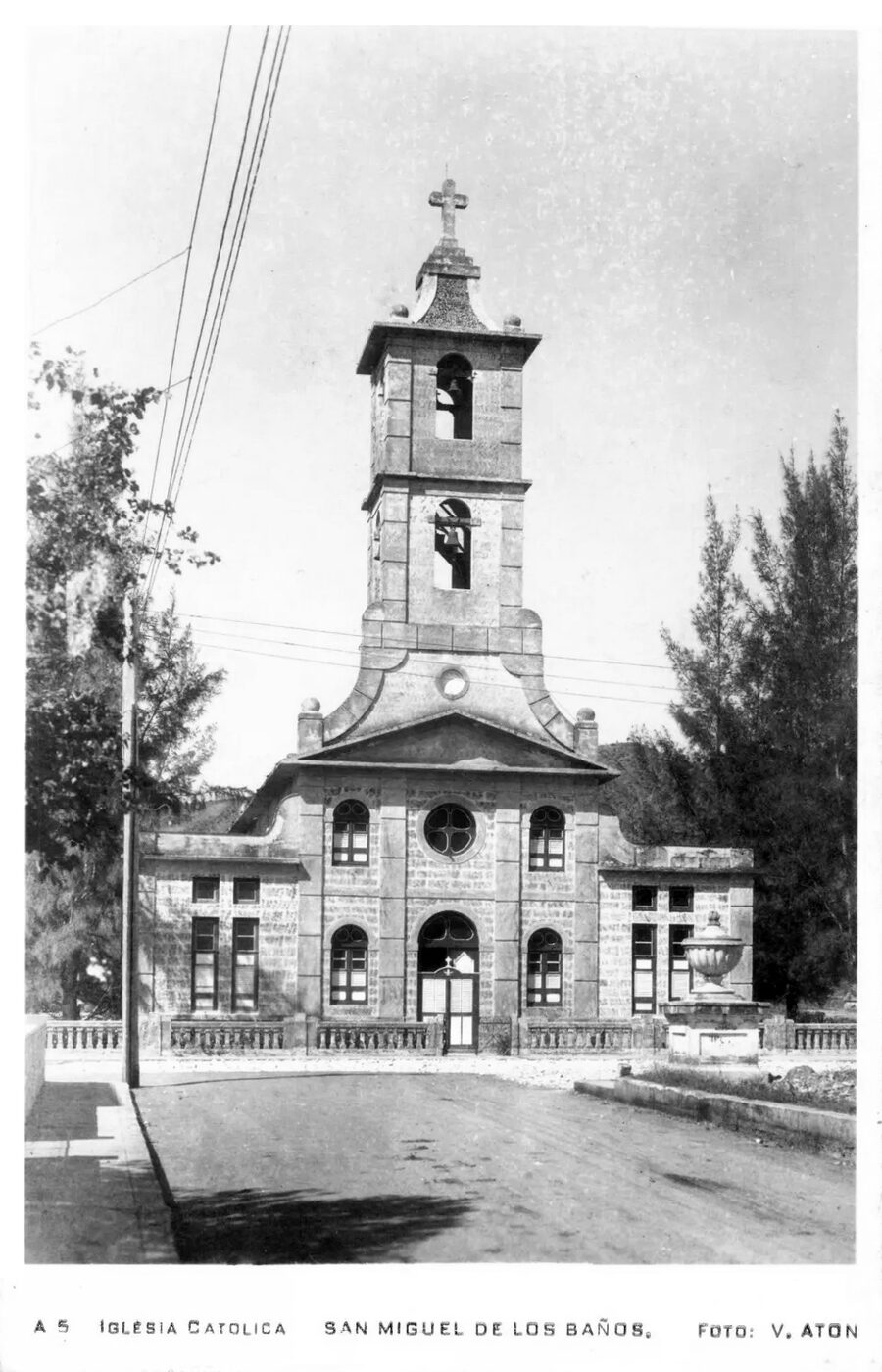 Iglesia de San Miguel Arcángel en Jovellanos