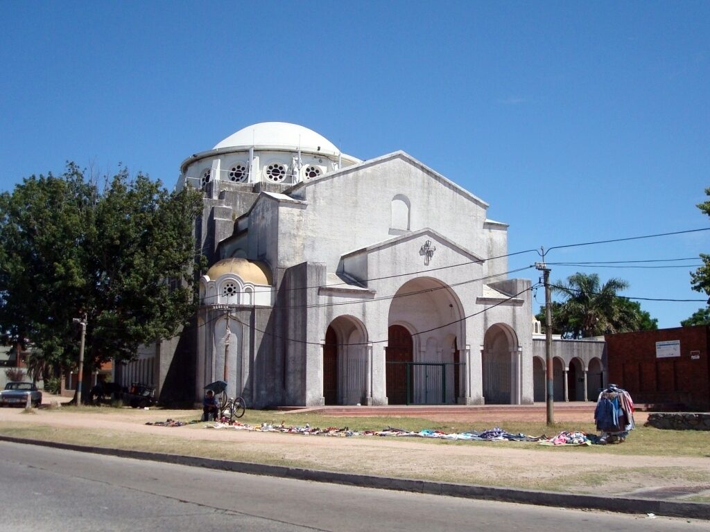 Parroquia Nuestra Señora del Perpetuo Socorro y San Oscar Arnulfo Romero en Montevideo
