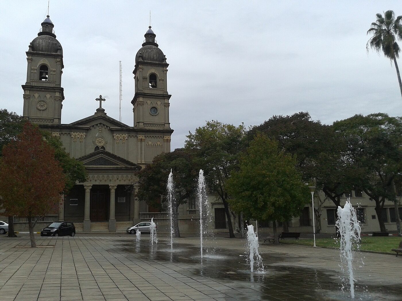 Iglesia Nuestra Señora del Carmen en Salto
