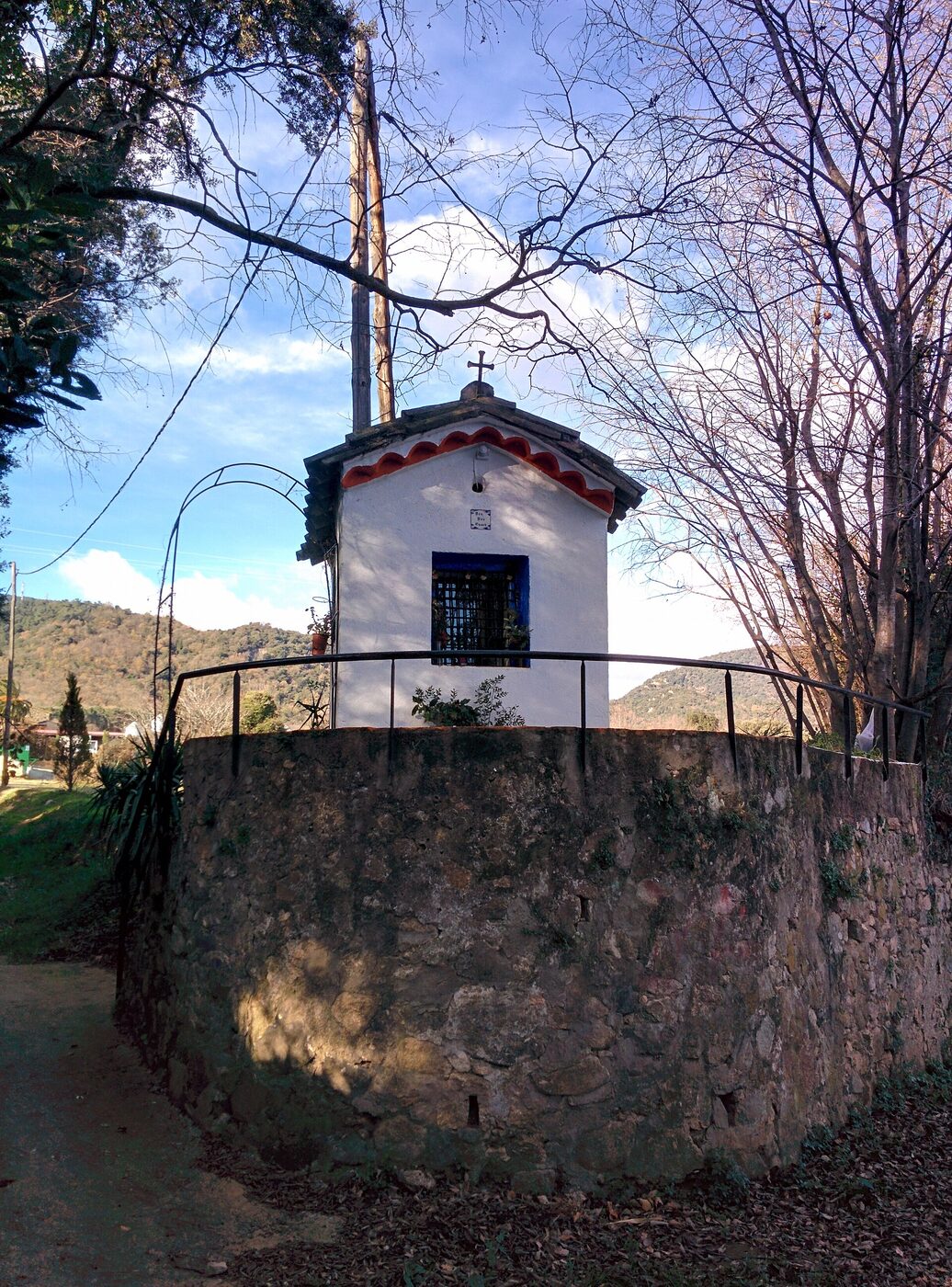 Oratori de Sant Benet de Palerm en la Cellera de Ter