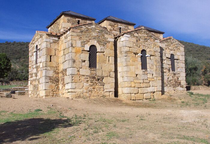 Basílica Santa Lucía del Trampal