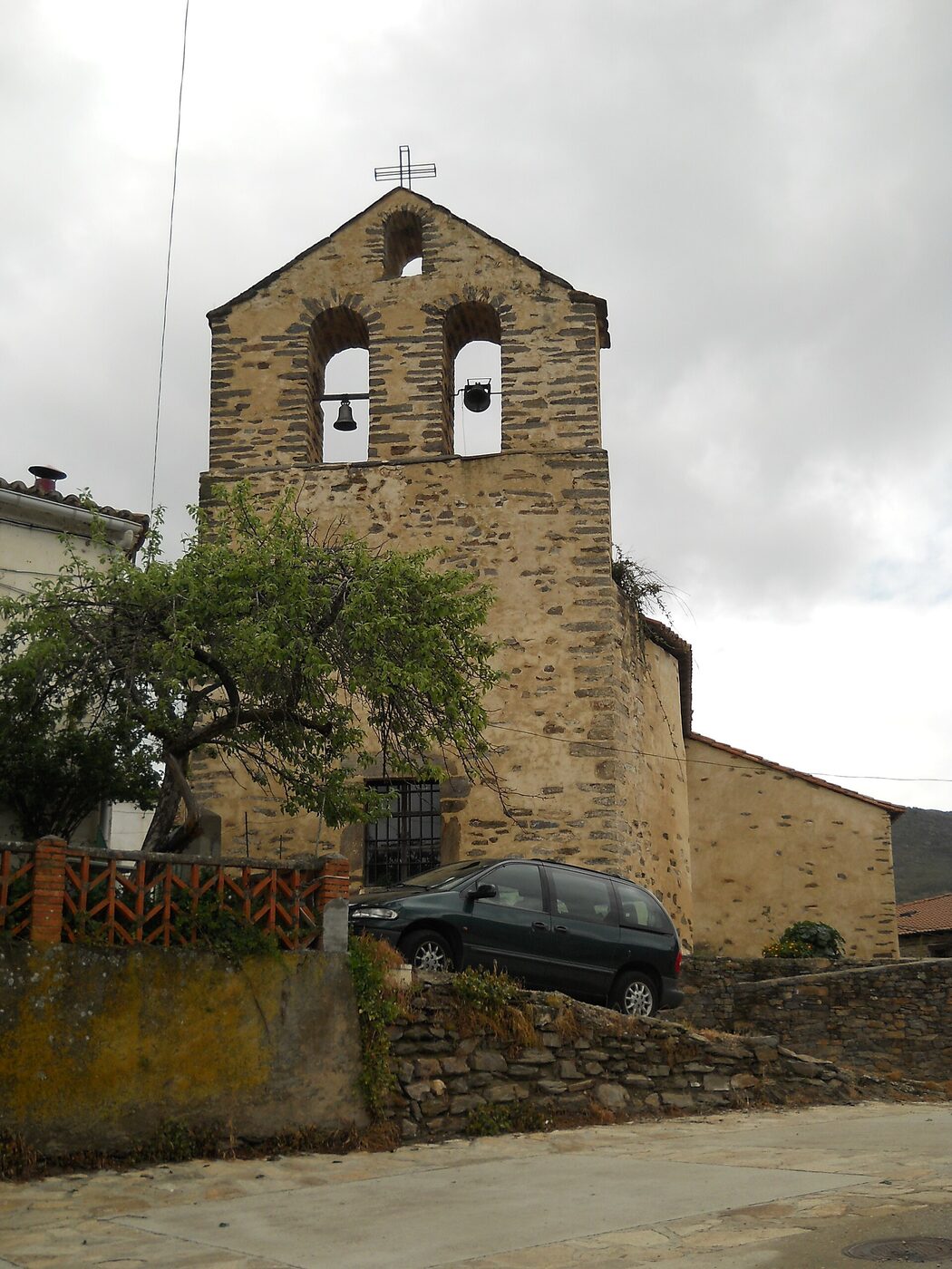Iglesia de Santiago Apóstol en El Cardoso de la Sierra