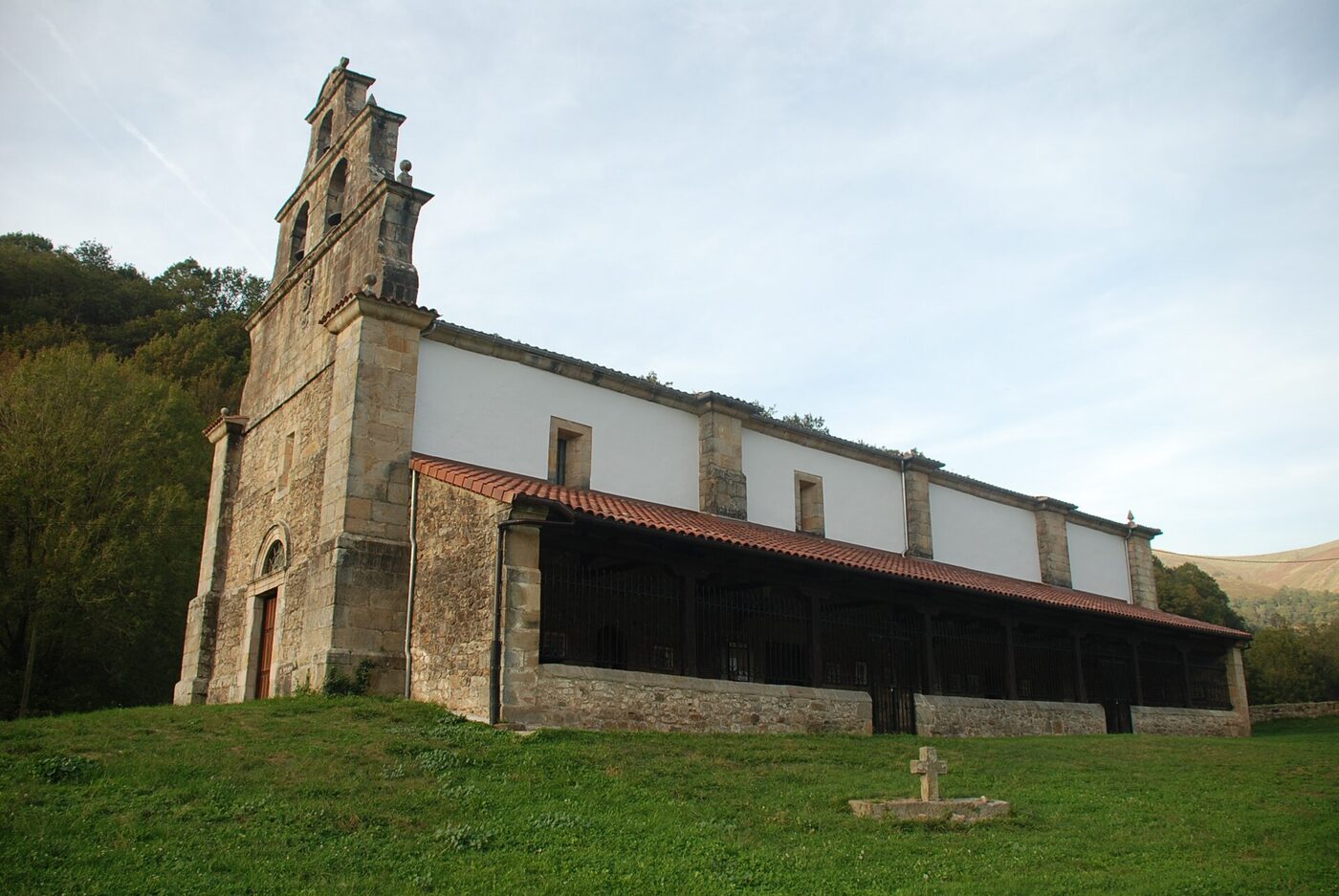 Santuario de Nuestra Señora de Valvanuz en Selaya