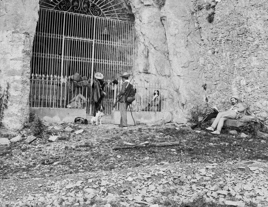 Mare de Déu de les Olletes en la Vall d'en Bas