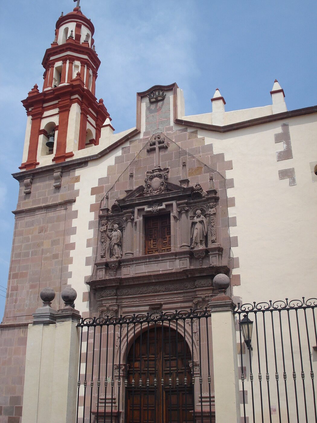 Parroquia de Santiago en Santiago de Querétaro