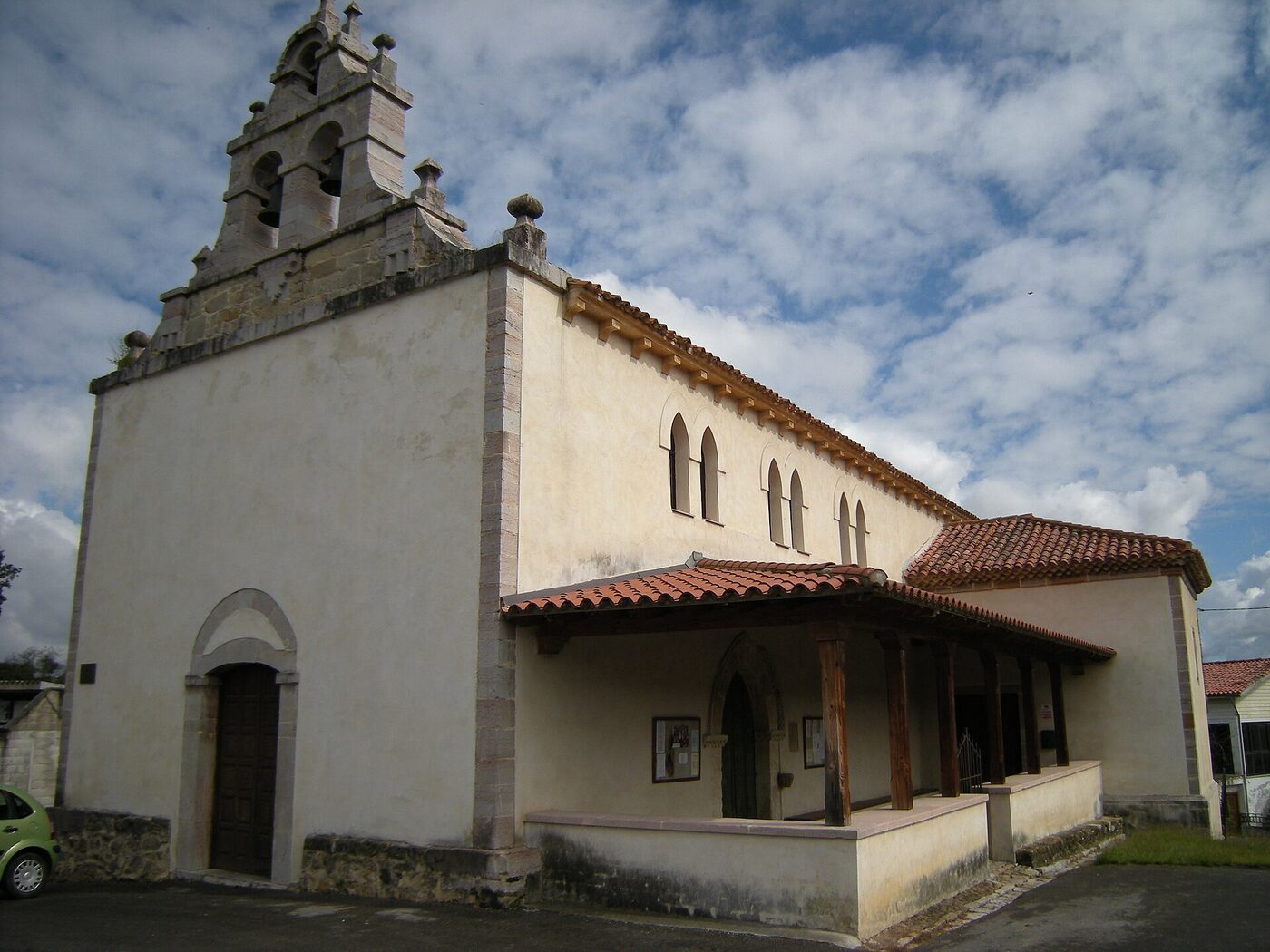 Iglesia de Santa maria de la O en Siero