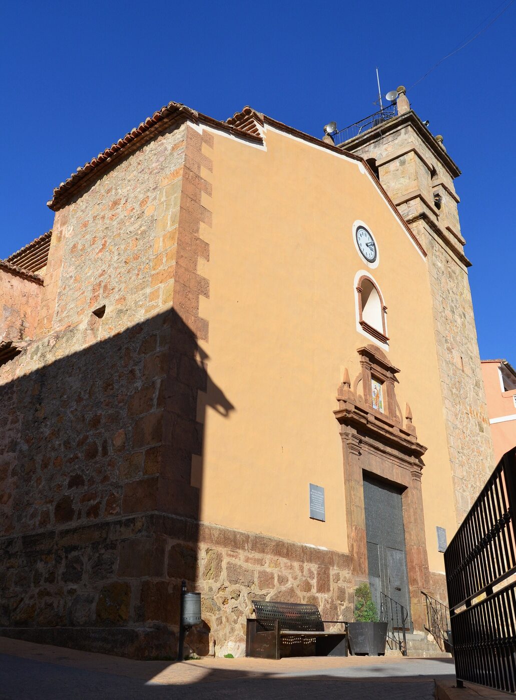 Iglesia Parroquial de San Juan Bautista en Algimia de Almonacid