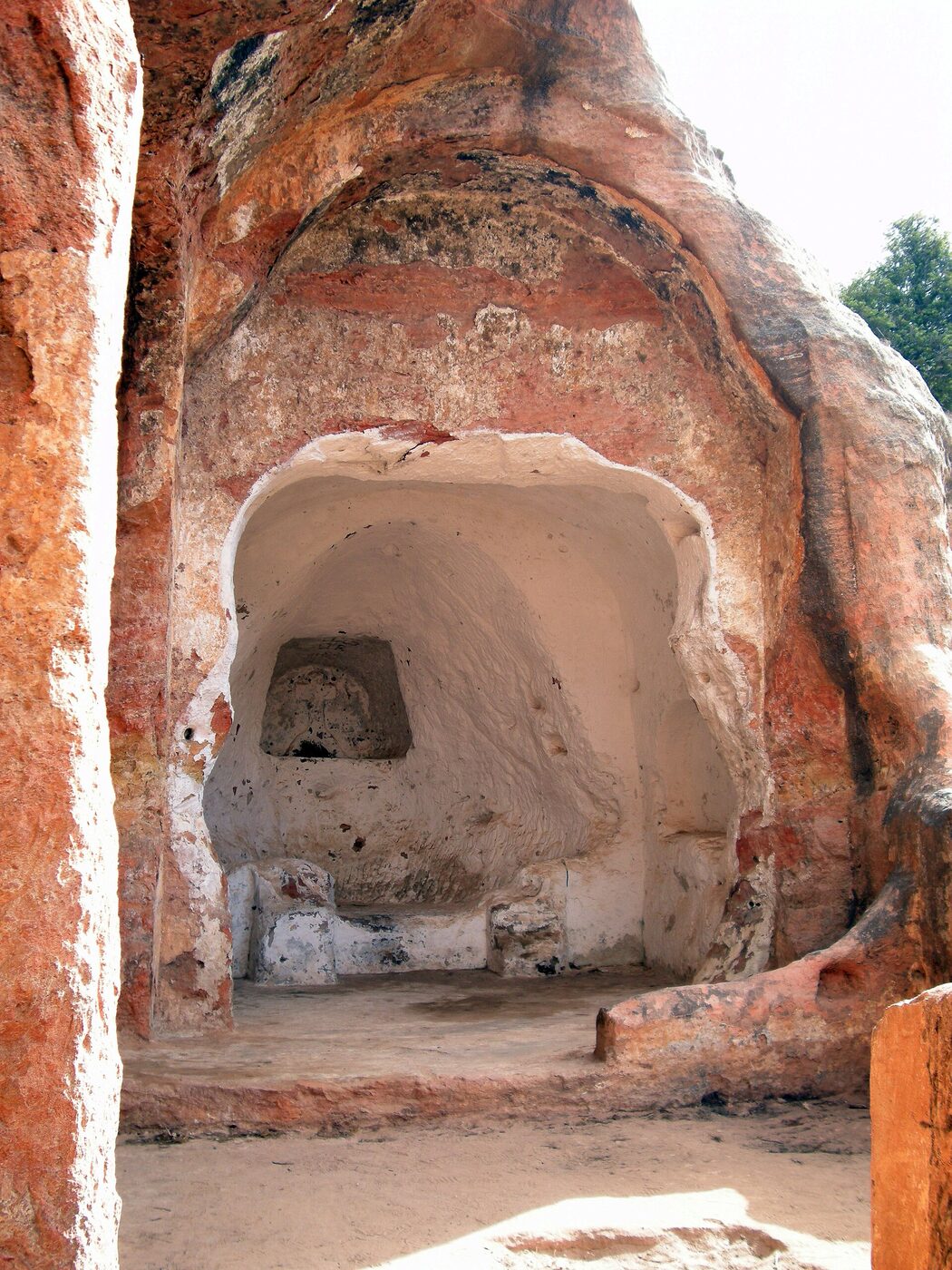 Eremitorio de San Pedro en Valle de Manzanedo