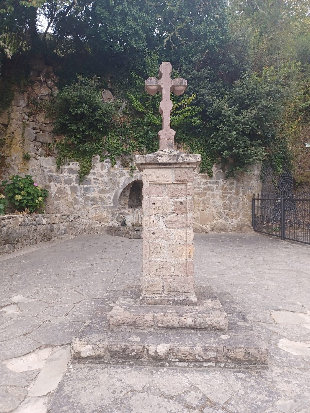 Iglesia del monasterio en Camaleño