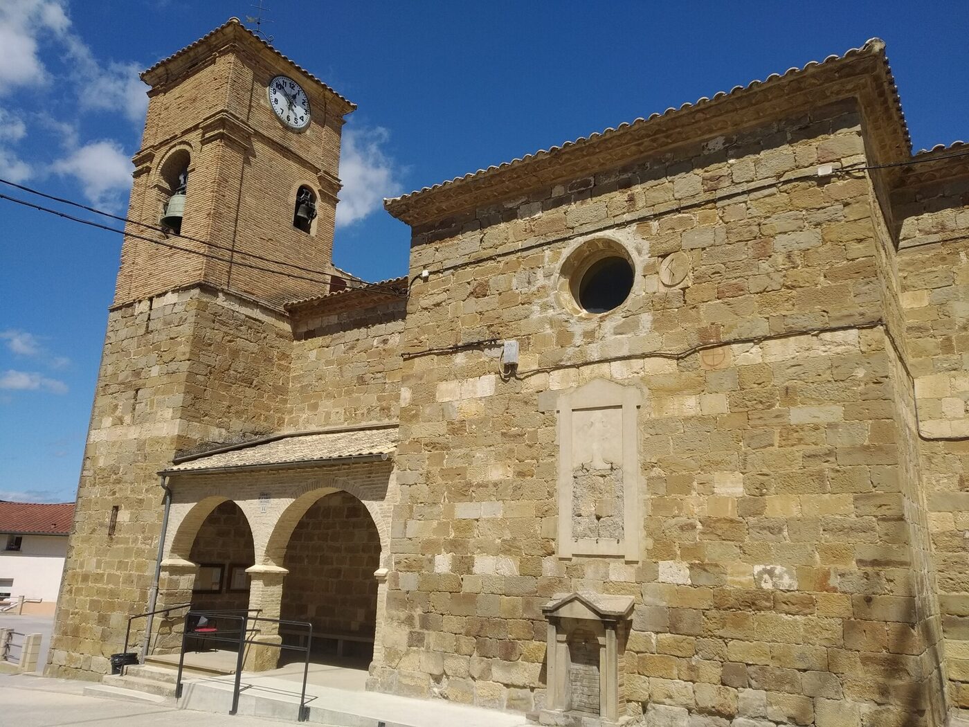 Parroquia de San Miguel arcangel en Metauten