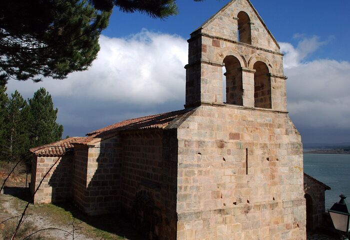 Iglesia de San Andrés de Frontada