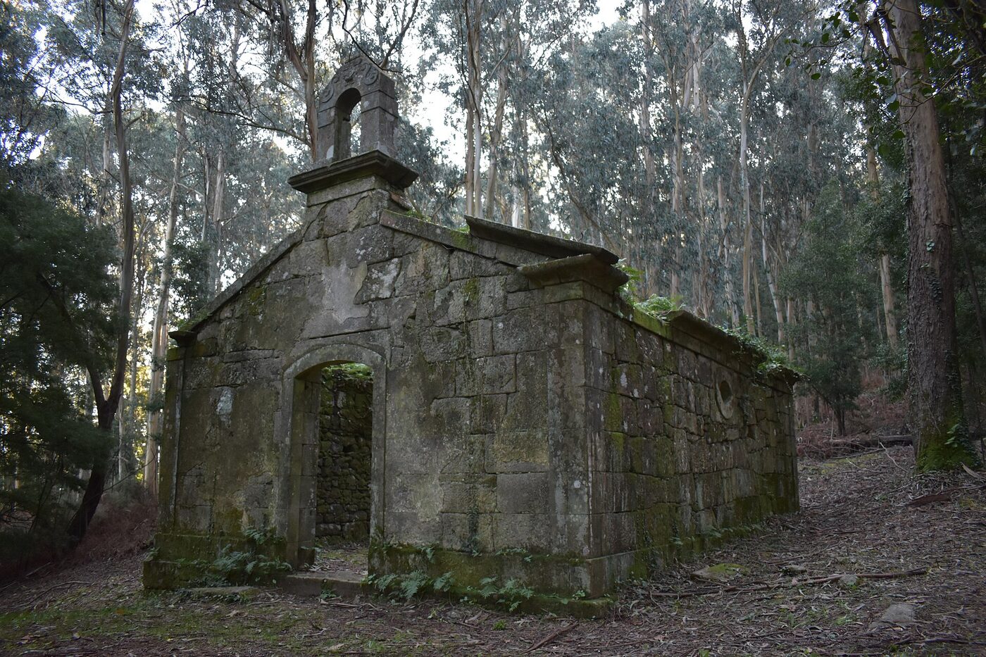 Capela de San Miguel de Tambo en Marín