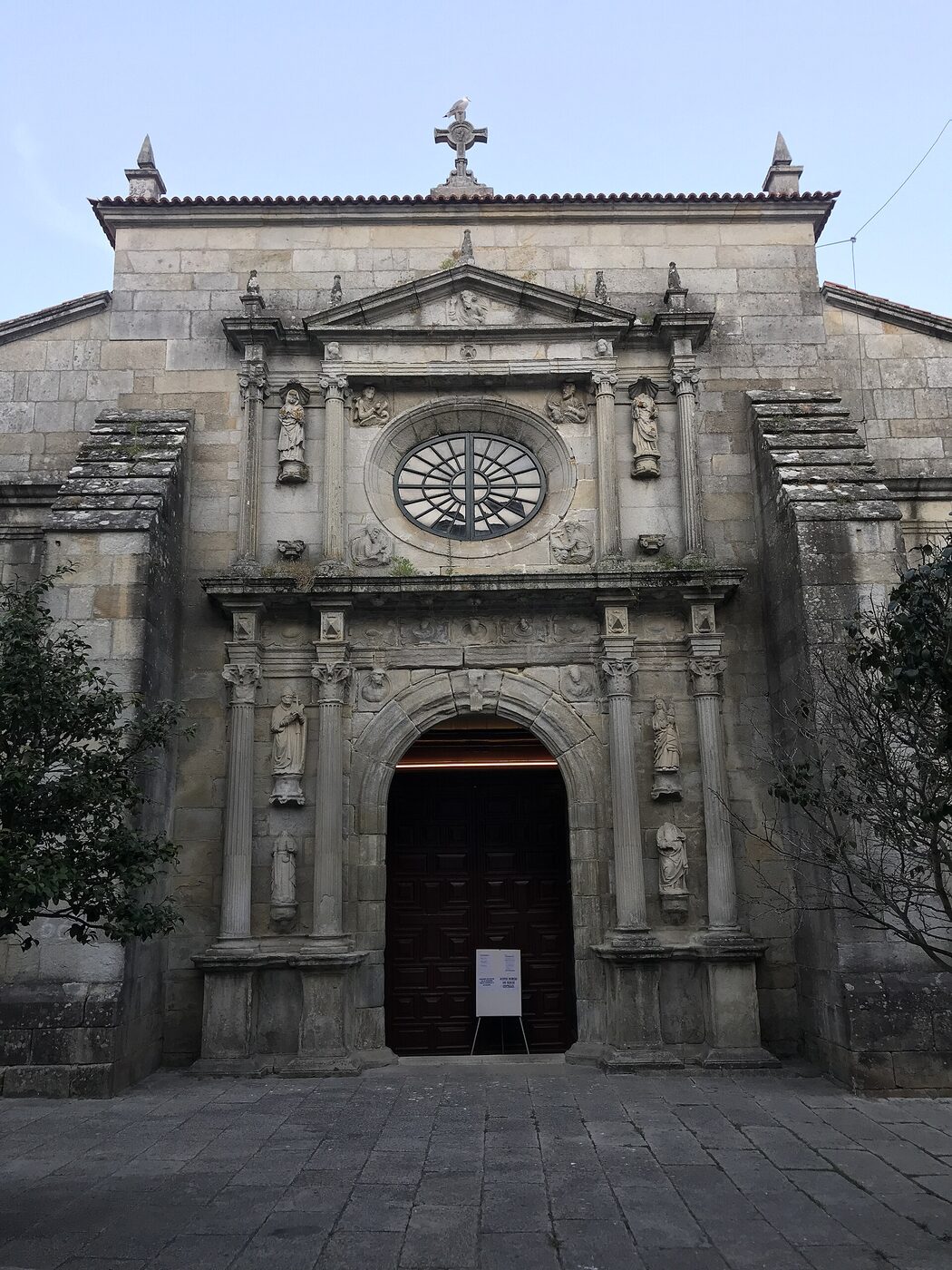 Igrexa de Santiago de Cangas de Morrazo en Cangas de Morrazo