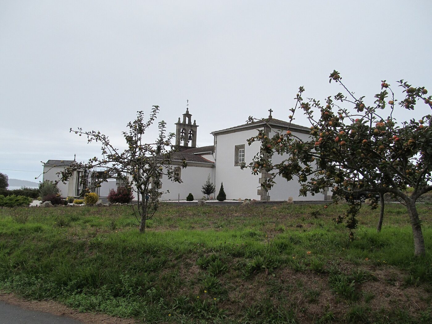 Igrexa de Santiago de Pontedeume en Pontedeume