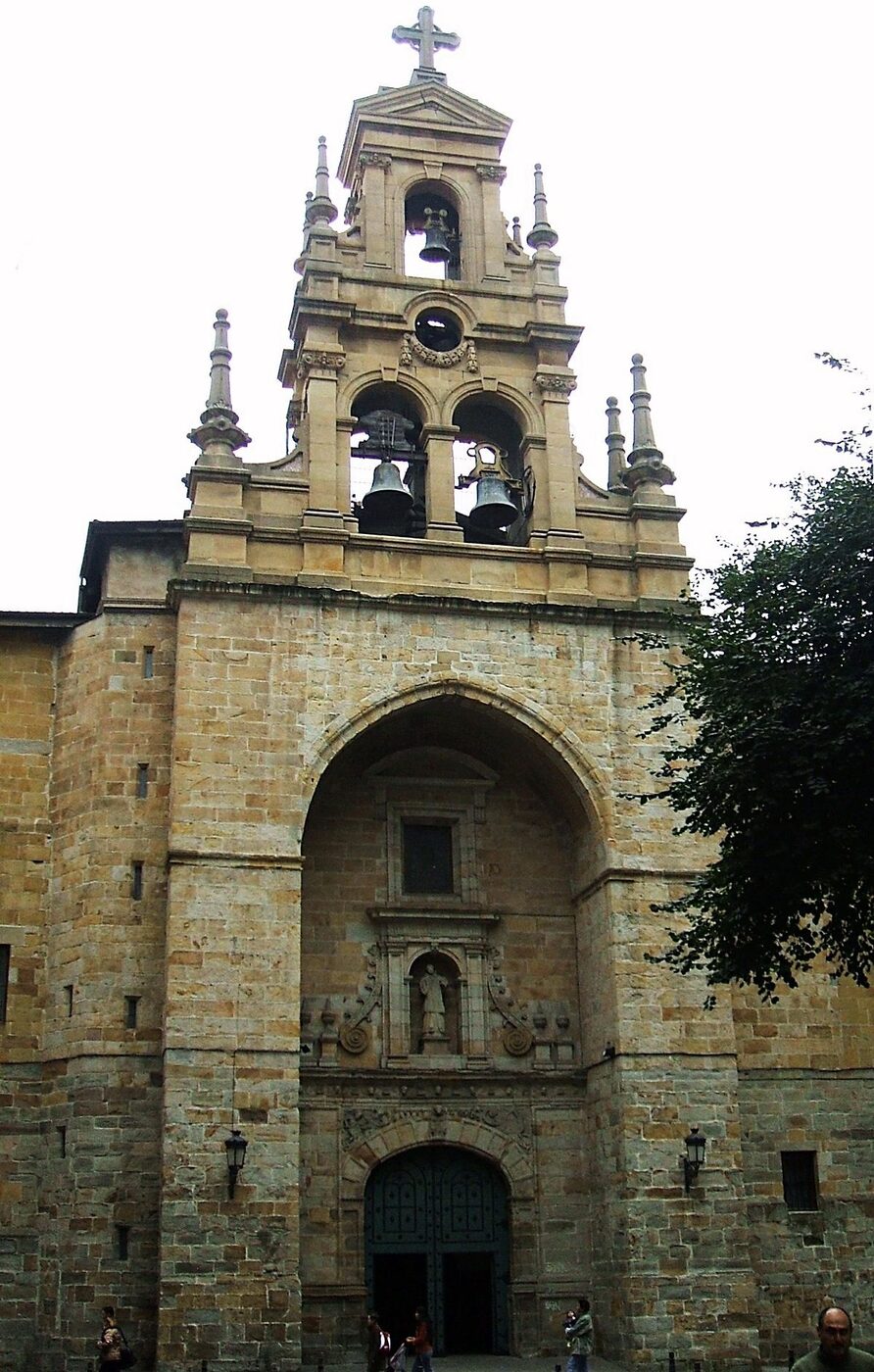 Done Bikendi eliza / Iglesia de San Vicente Mártir en Bilbao