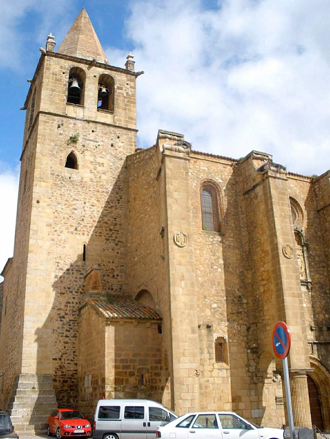 Iglesia de Santiago en Cáceres