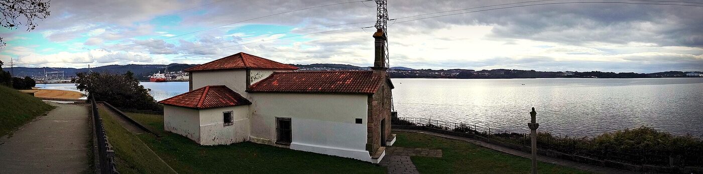 Igrexa de Santa María de Caranza en Ferrol