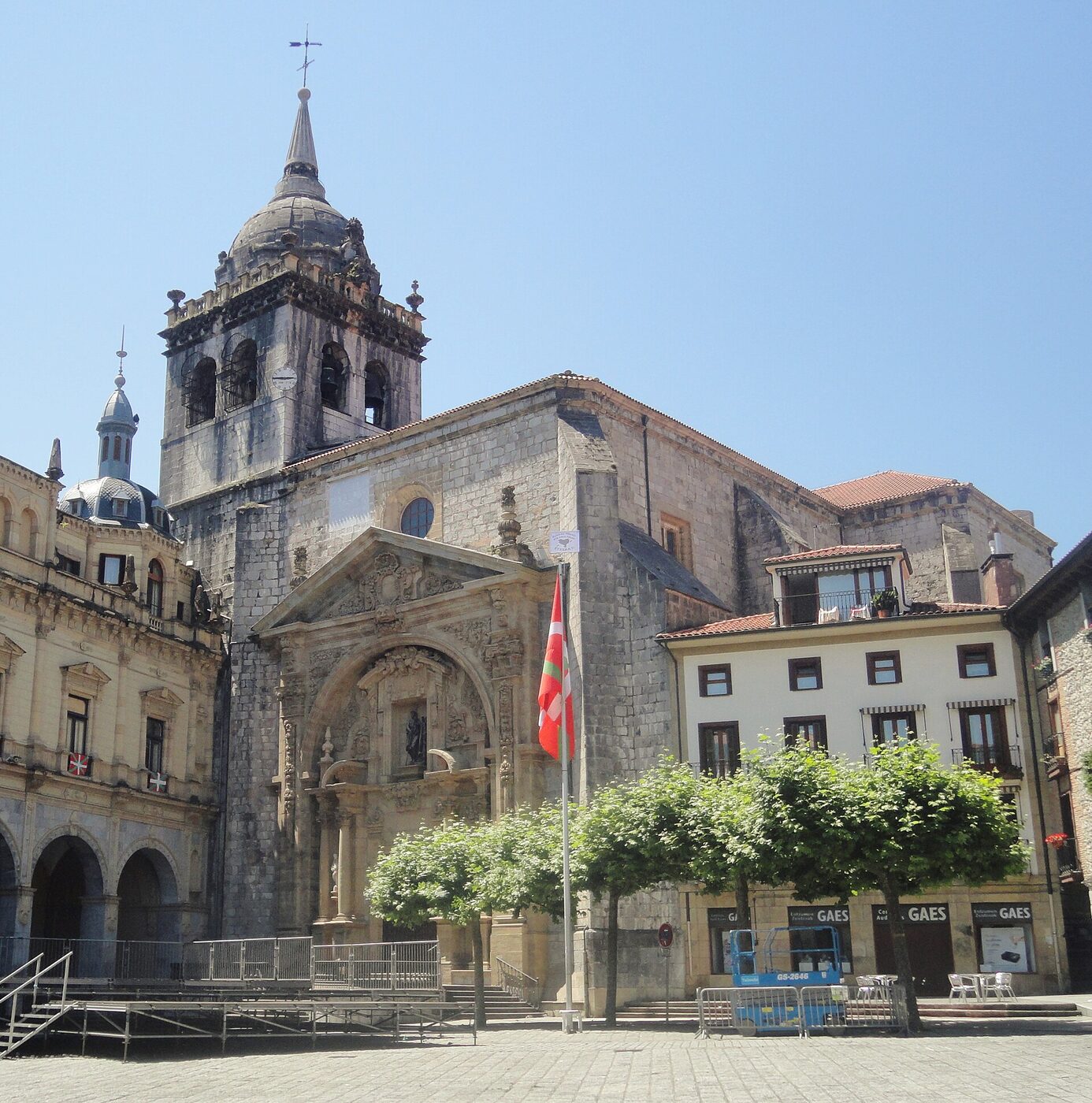 San Joan Bataiatzailearen eliza en Hernani