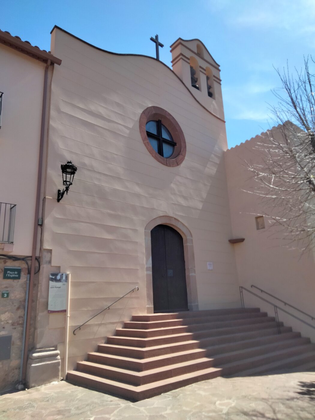 Església de Sant Rafael en Figaró-Montmany
