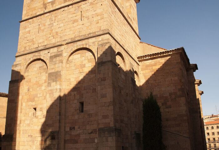 Iglesia de San Julián y Santa Basilisa