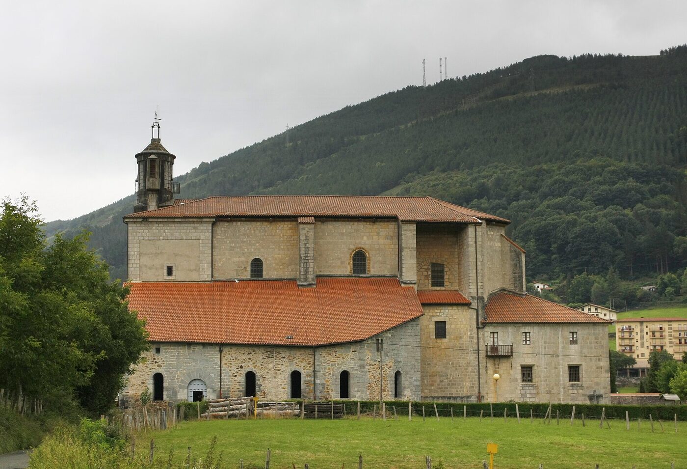 San Martin de Tours eliza en Berástegui