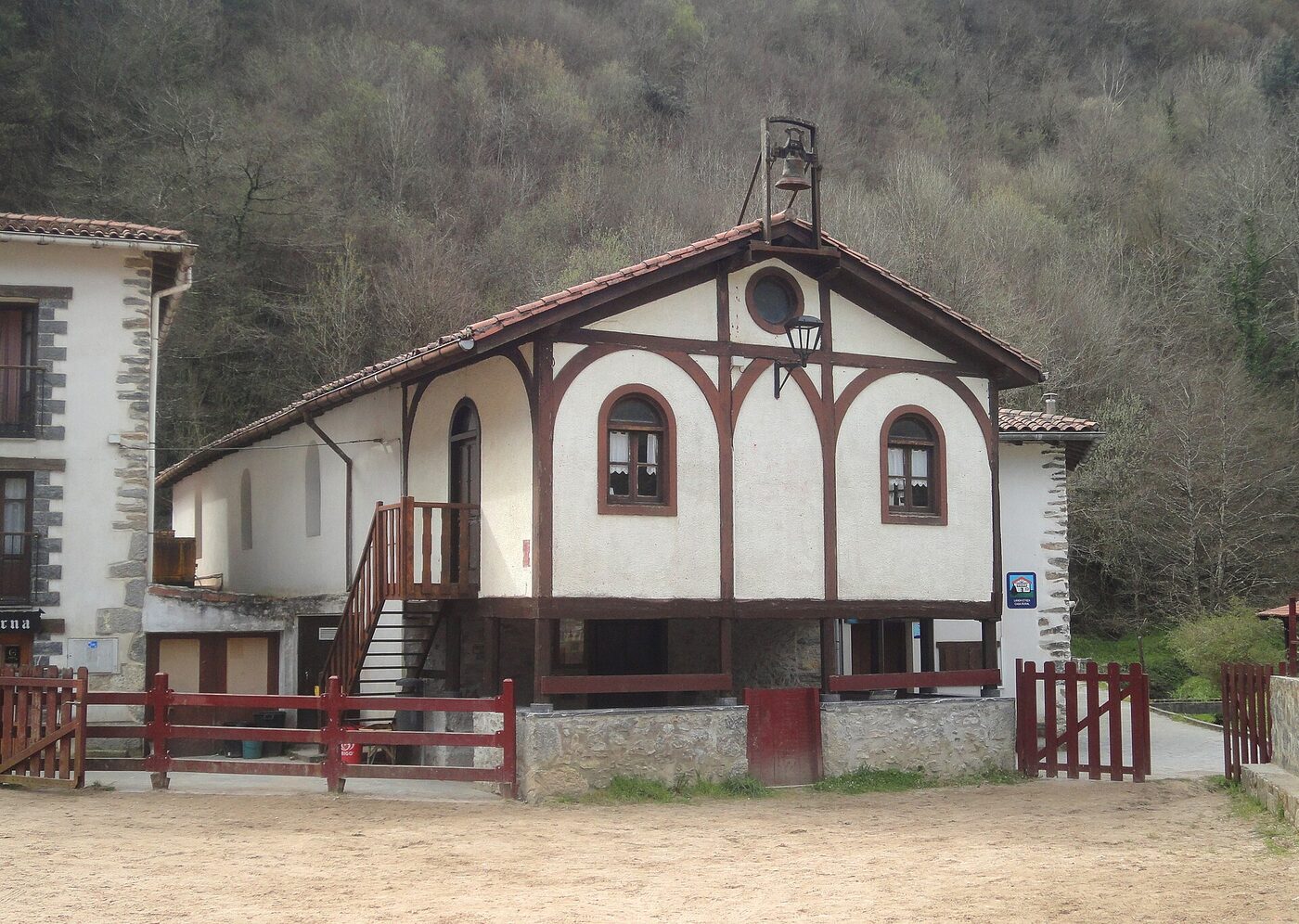 San Nikolas Tolentino ermita en Deva