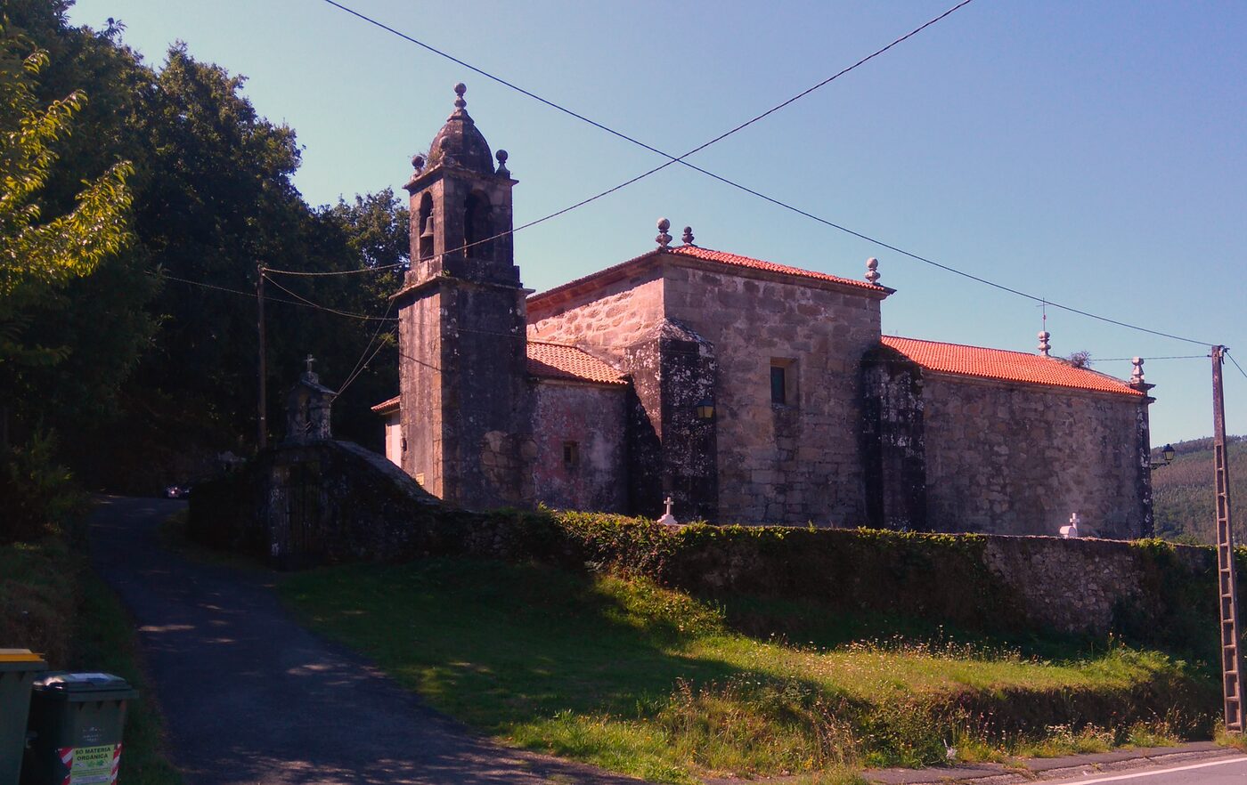 Igrexa de Santa Baia de Vilacova en Lousame