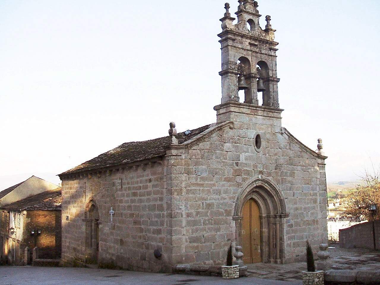 Igrexa de San Salvador de Sarria en Sarria