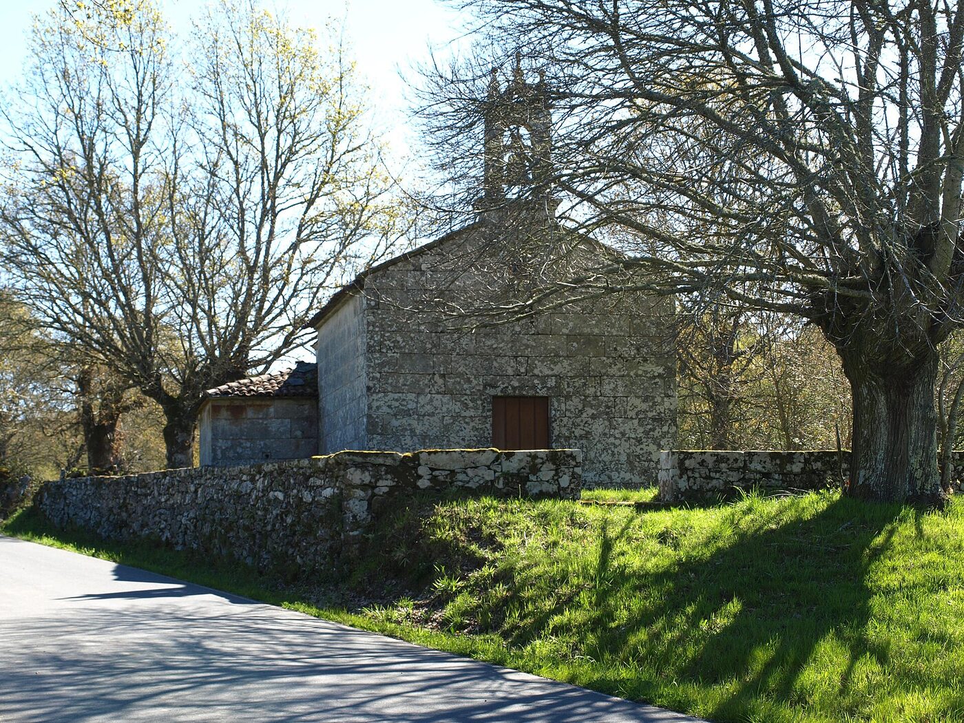 Igrexa de Santiago de Lavandelo en Monterroso