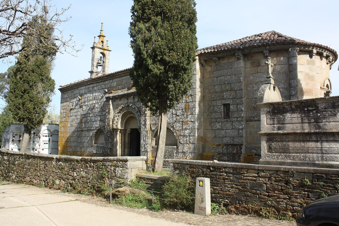 Igrexa de Santa María de Melide en Melide