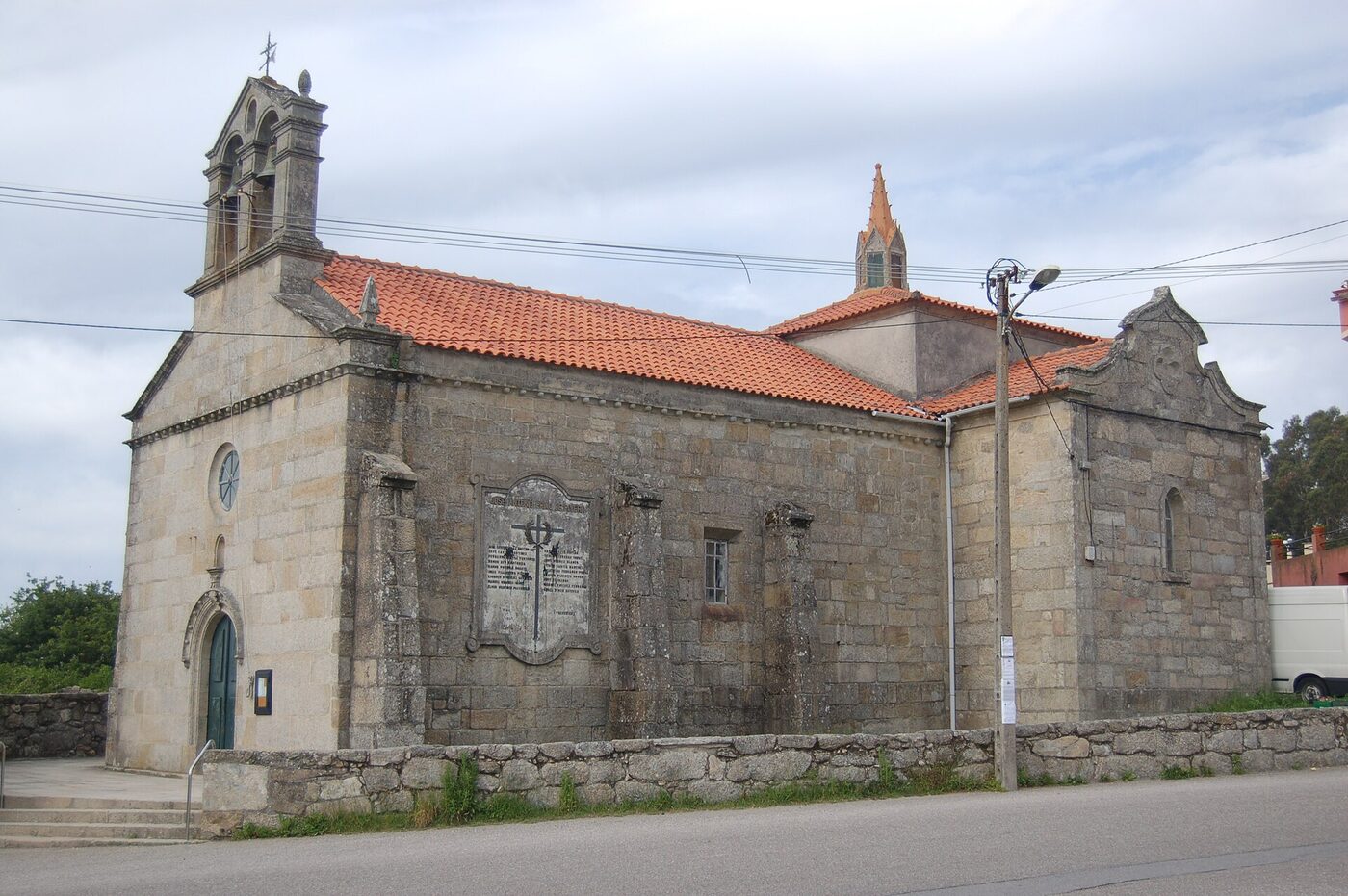 Igrexa de Santa María de Beluso en Bueu