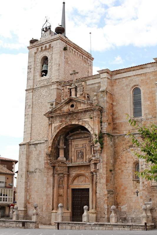 Excolegiata de Santa María en Roa