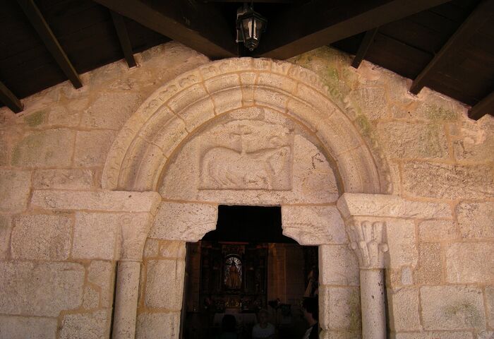 Igrexa de Santa María de Doroña