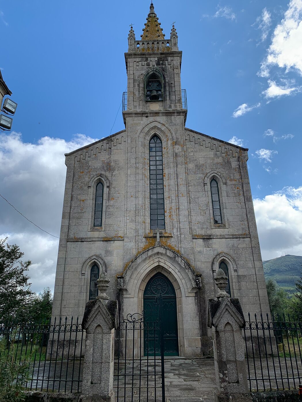 Igrexa Nova de Santiago de Mondoñedo en Mondoñedo
