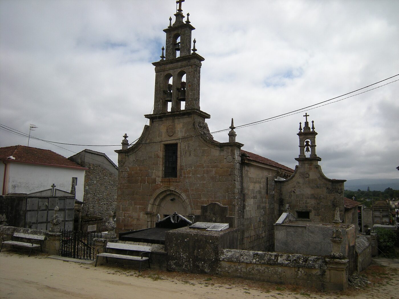 Igrexa de San Martiño de Sabadelle en O Pereiro de Aguiar