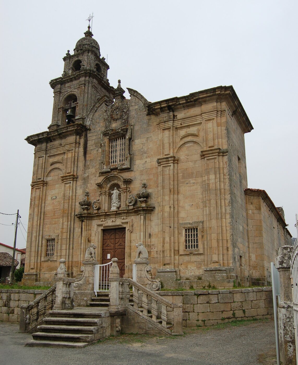 Igrexa de Santa María de Melias en O Pereiro de Aguiar