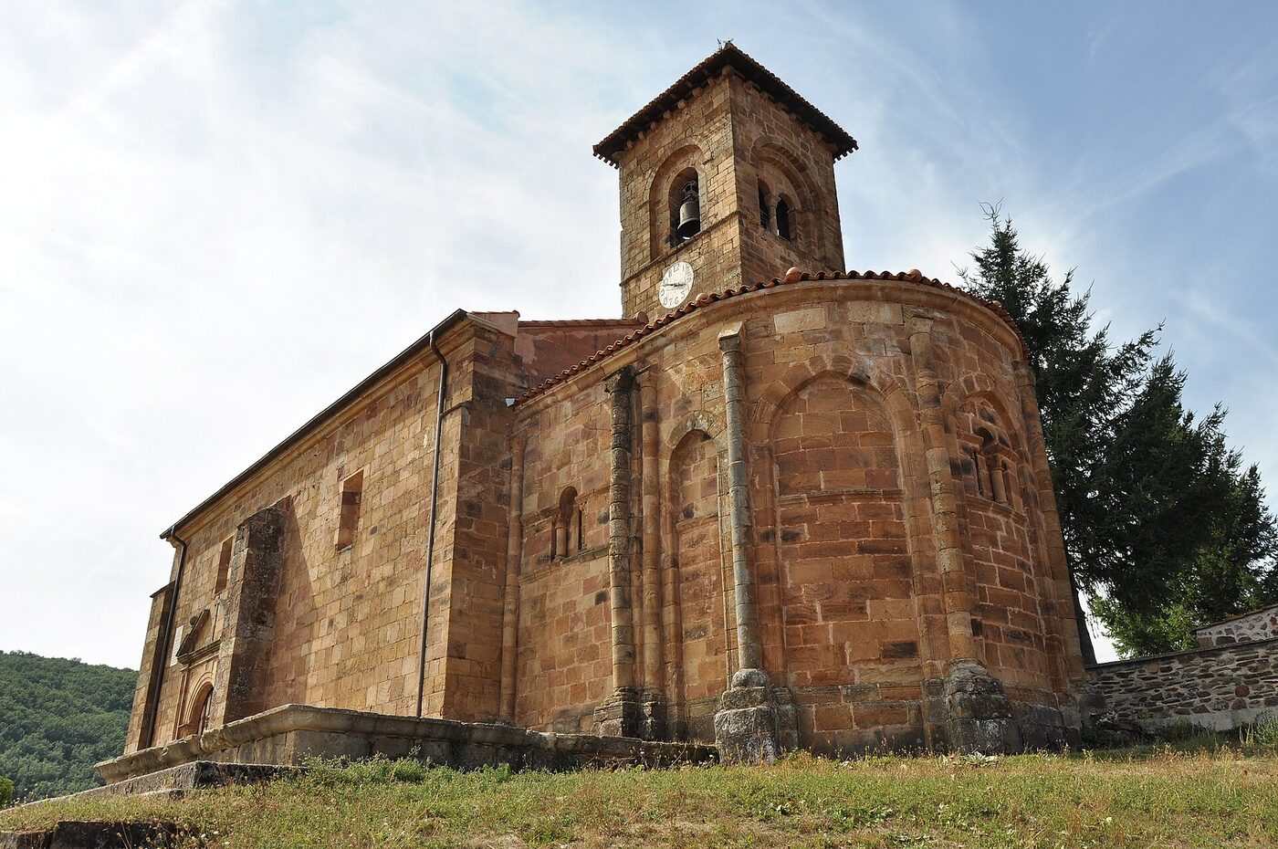 Iglesia de Santa Columba en Riocavado de la Sierra