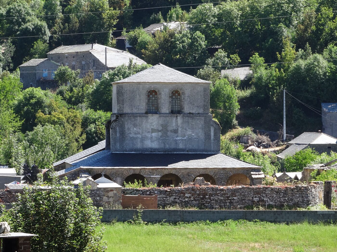 Igrexa de San Martiño de Zanfoga en Pedrafita do Cebreiro
