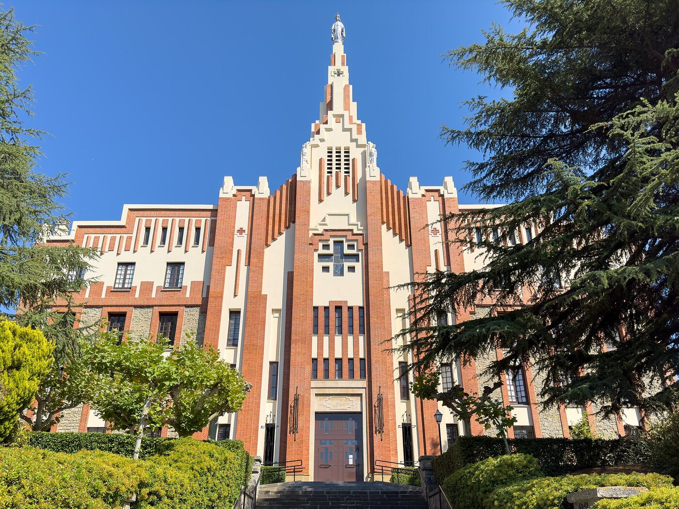 Iglesia de la Milagrosa (Padres Paúles) en Pamplona